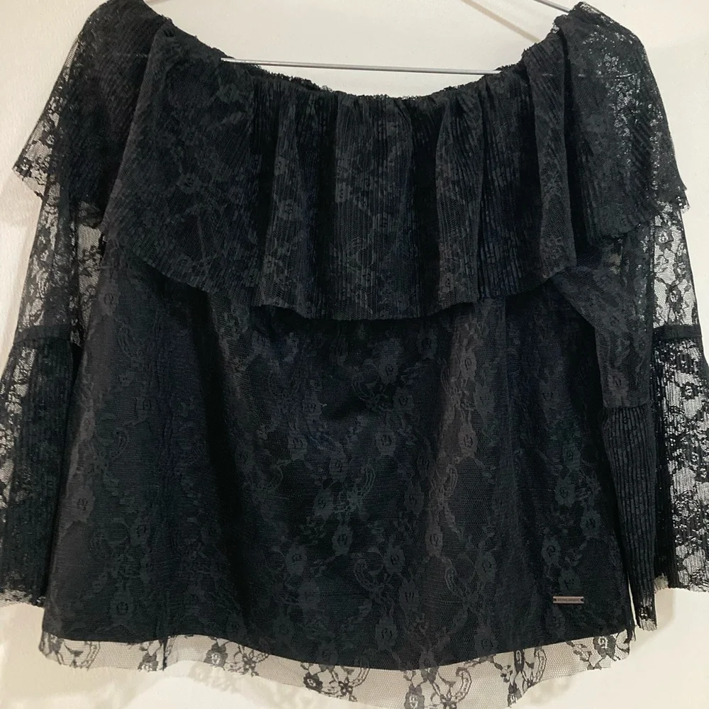 Black Off-shoulder Top - Picture 3 of 6